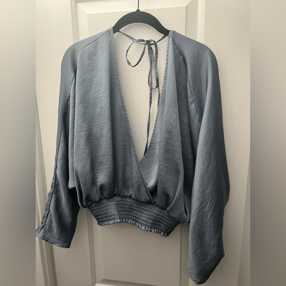 Express Long Sleeve Plunge Neck Crop